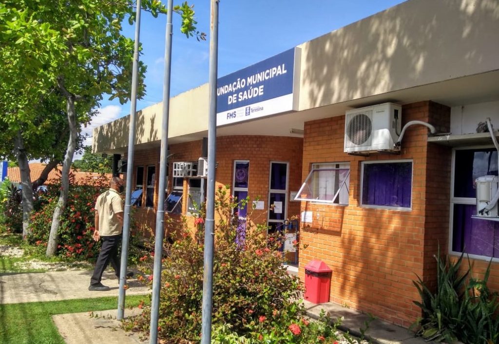 Após denúncias do vice, prefeitura comissão para realizar auditoria na FMS