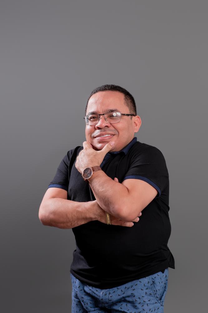 Chicão dos Teclados é confirmado como última atração nacional do Cidade Junina 2023, em Teresina