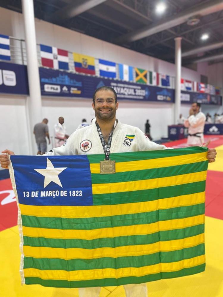 Policial lotado em Teresina é bicampeão Sul-americano de judô em Guaiaquil, no Equador