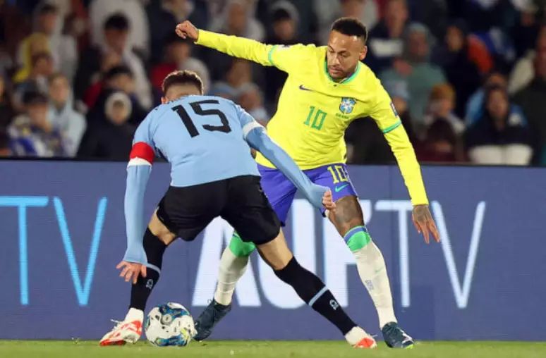 Nova lesão de Neymar, Richarlisson mostrando demais, Fernando Diniz questionado; os memes da derrota do Brasil para o Uruguai