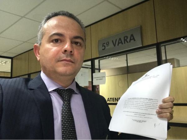 Valter Alencar entra na Justiça para Governador devolver R$ 270 milhões 'desviados' de empréstimos