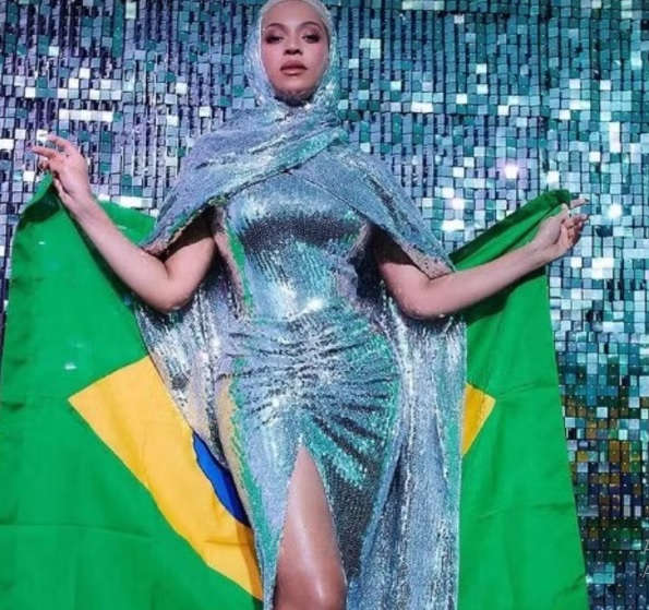 Beyoncé vem a Salvador e sobe no palco em lançamento do filme 'Renaissance'