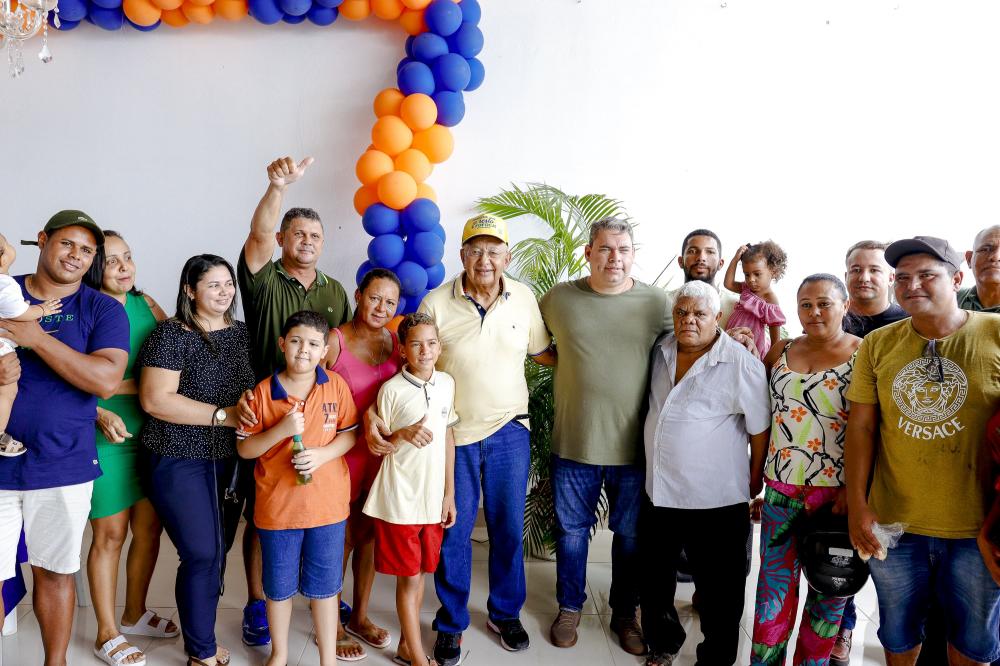 Prefeito de Teresina se reúne com lideranças comunitárias e moradores para ouvir reivindicações