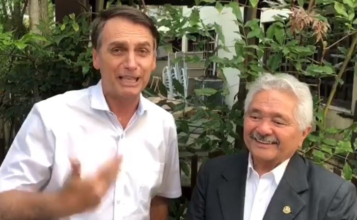 Bolsonaro grava vídeo elogiando apoio recebido por Elmano Férrer