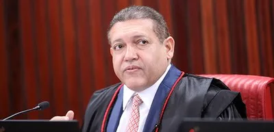 Cármen Lúcia e Nunes Marques são eleitos presidente e vice do TSE