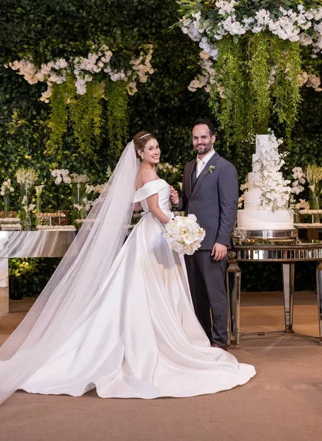 A Força da Notícia destaca: O Casamento do Médico Rodrigo Andrade e a advogada Liana Costa Pádua