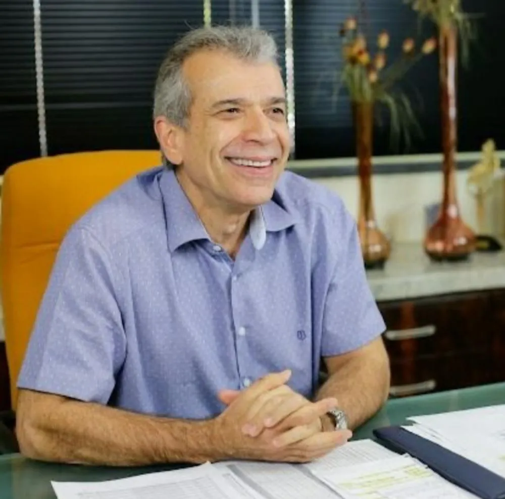 Ex-senador João Vicente Claudino fica ferido após acidente de carro no Piauí 