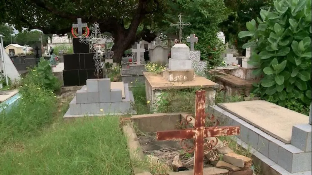 Famílias e zeladores denunciam roubos no Cemitério São José em Teresina