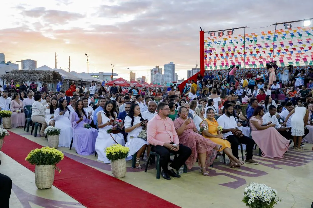 Casamento comunitário leva amor à 31ª edição da Cidade Junina