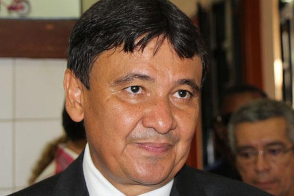 TRE-PI condena o Governador Wellington Dias por propaganda irregular no período das eleições