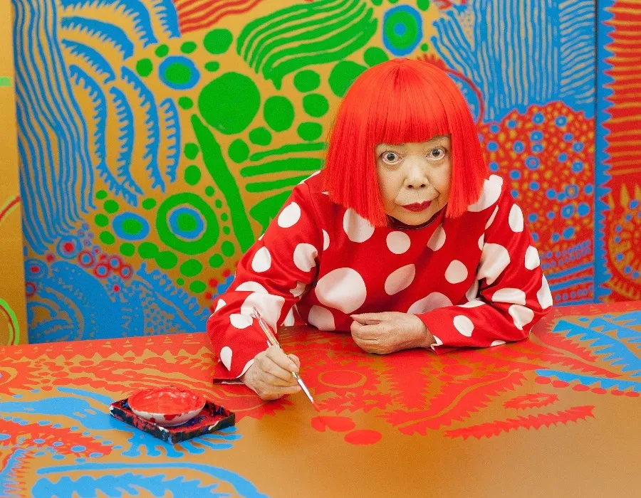 Yayoi Kusama e seu mundo multicolorido (Foto: reprodução)