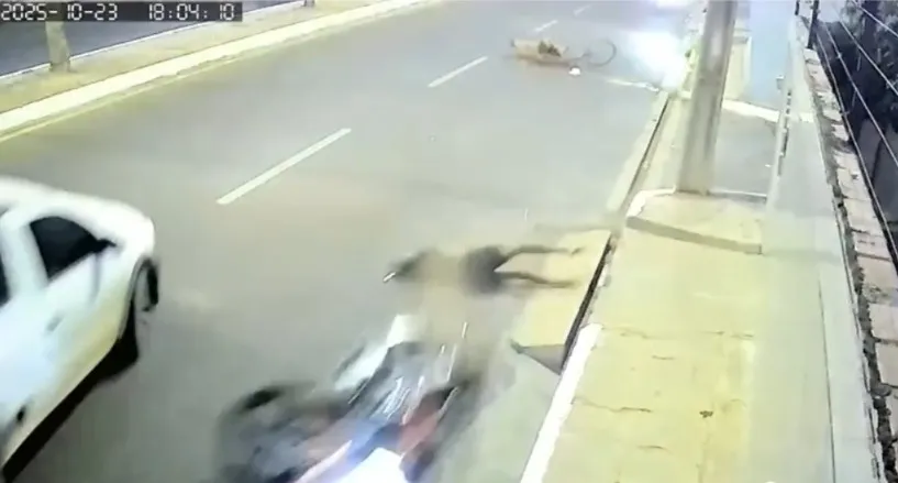 Veja o vídeo: Motociclista sem habilitação atropela idoso ao fugir de abordagem policial em Teresina