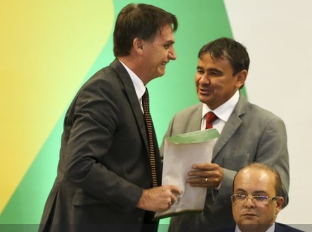 Wellington Dias entrega 'Carta dos Governadores do Nordeste' à Jair Bolsonaro