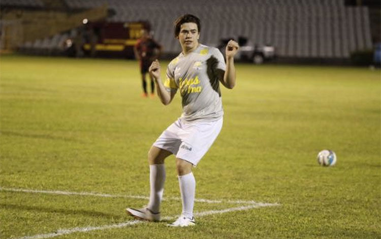 Whindersson Nunes critica situação de vergonha dos estádios de futebol do Piauí