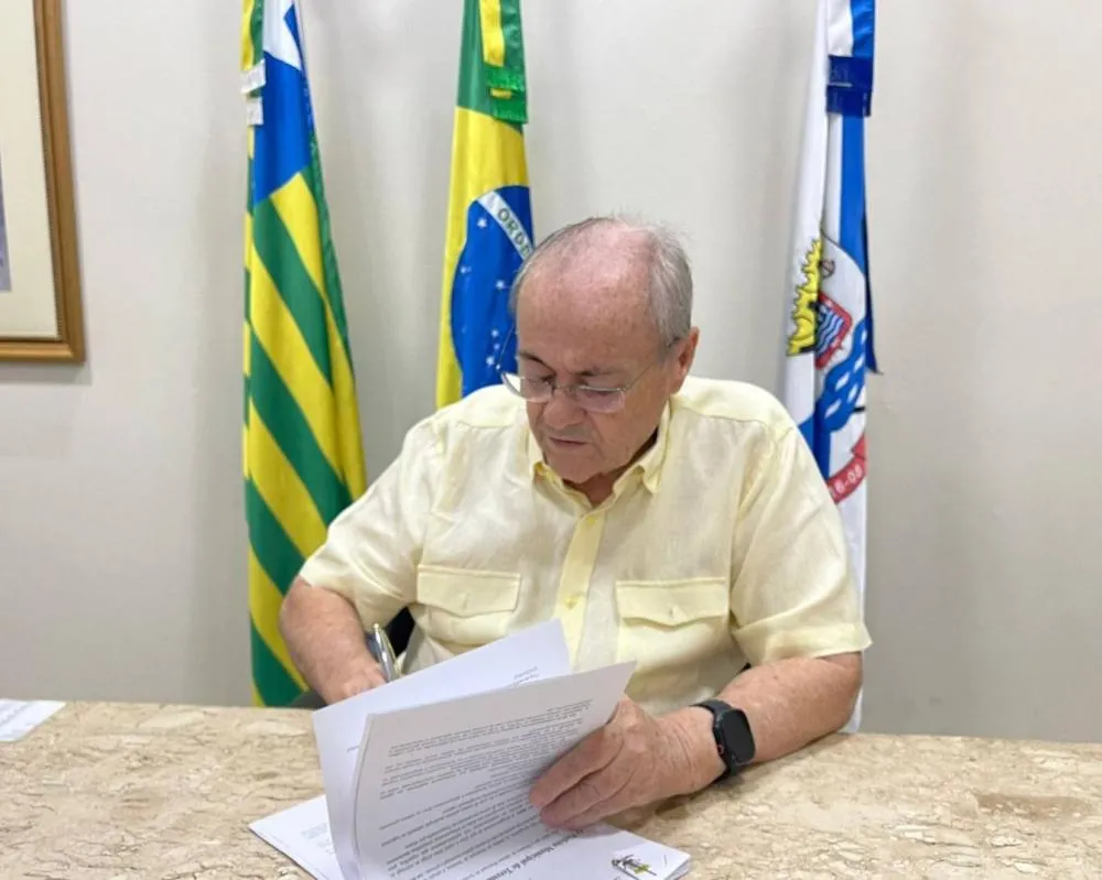Prefeito Silvio Mendes (Foto: Semcom)