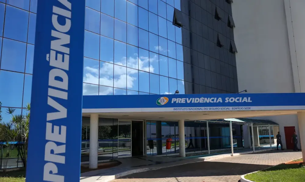 Aposentados têm até 14 de fevereiro para pedir ressarcimento ao INSS