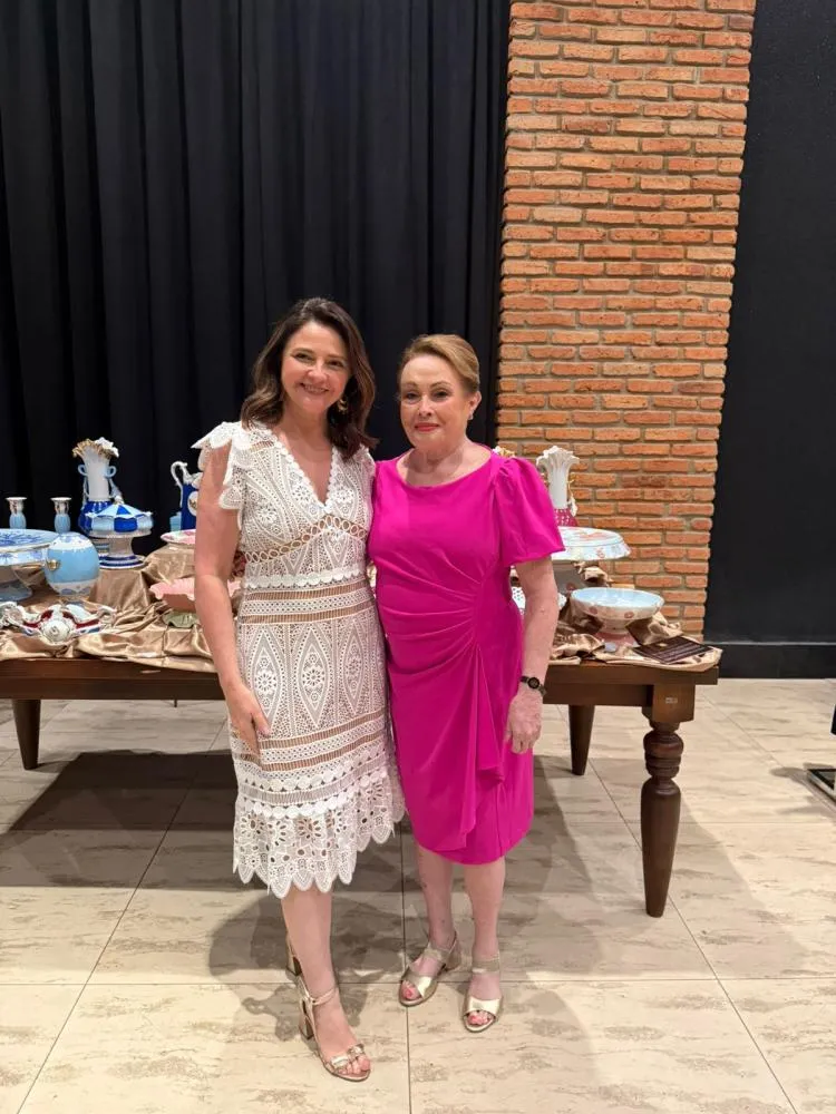Adriana Fortes Rebelo com a mãe Sonia Carvalho Fortes