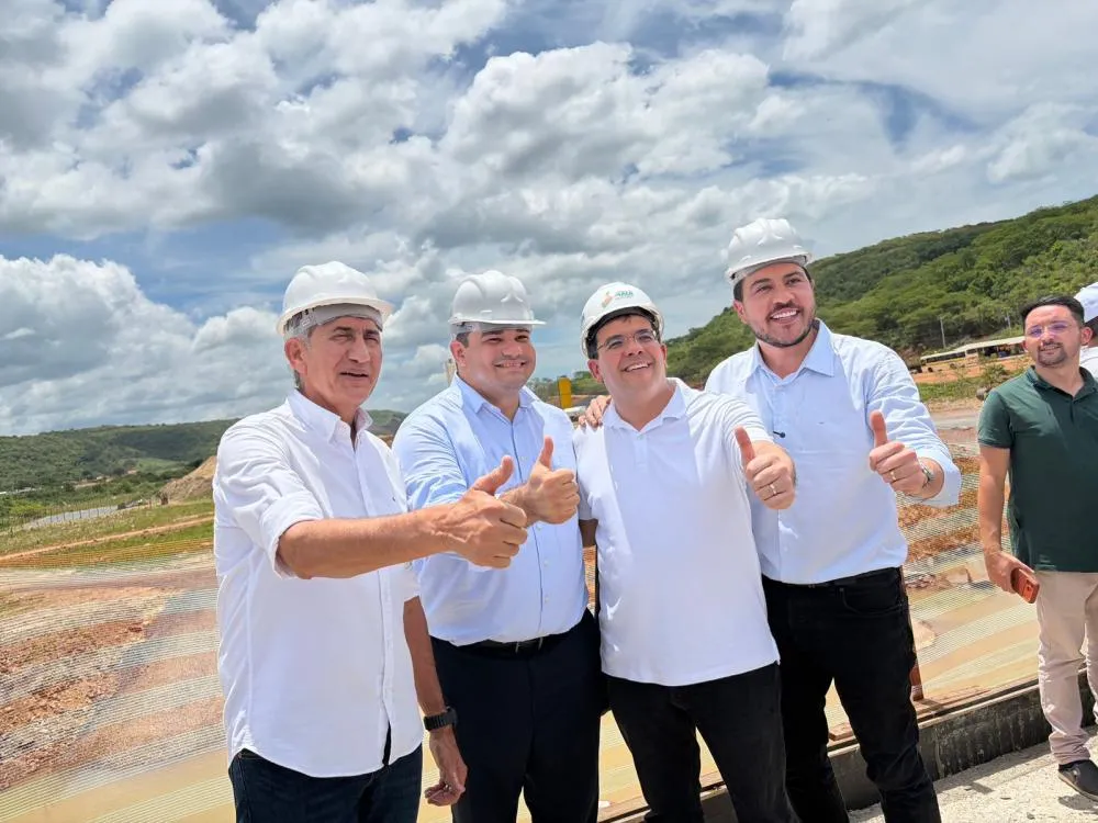 Prefeito Cristiano visita obras da Barragem de Nova Algodões ao lado do governador Rafael Fonteles e ministros