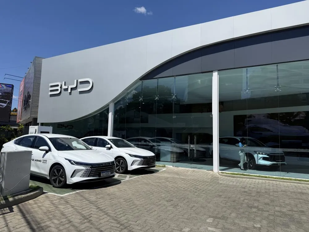 Fachada BYD Carmais 