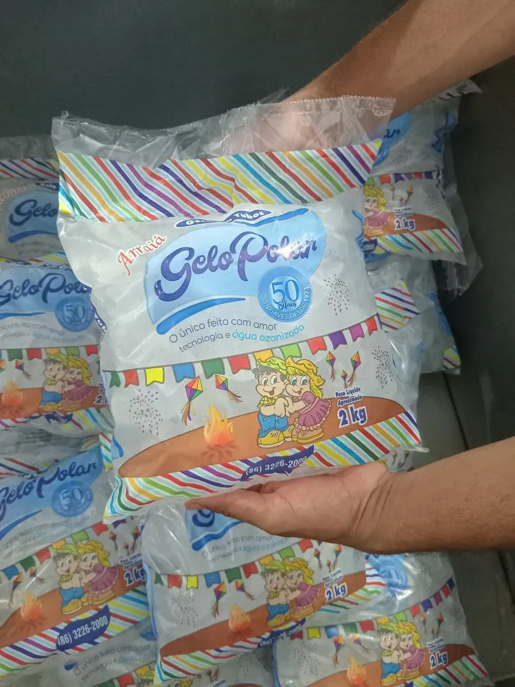 Gelo Polar apoia Bailinho do 60+ com fornecimento de gelo para hidratação dos idosos