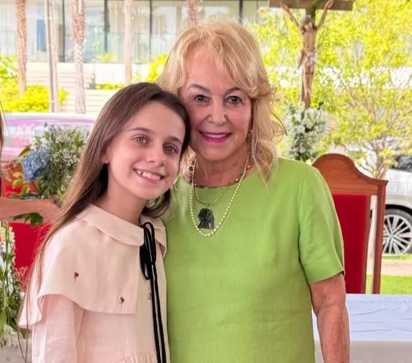 Letícia Fonseca com Dourila Carvalho - Professora de Piano