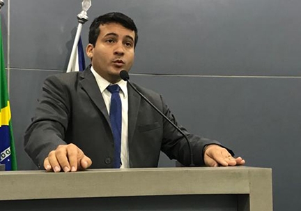 Vereador pede anulação da sessão que aprovou projeto de transporte por aplicativo em Teresina
