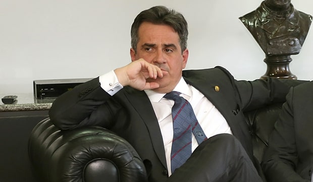 Confira outras denuncias de corrupção que envolvem o senador Ciro Nogueira