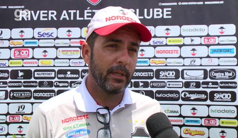 Após declarações polêmicas, Rodrigo Fonseca não é mais treinador do River