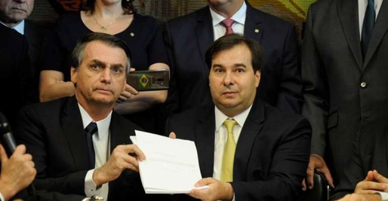 Bolsonaro: reforma é necessária para garantir aposentadoria no futuro