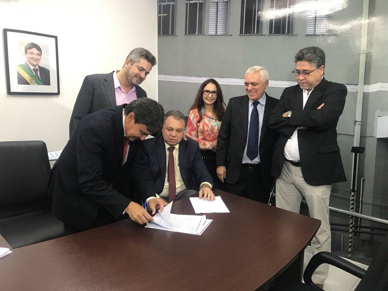 'De olho' na vaga de vice em chapa, líderes MDB recebem visita de Wellington Dias