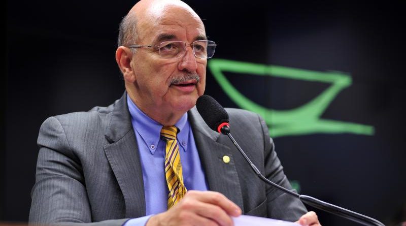 Ministro do Desenvolvimento Social participa de inauguração em Teresina