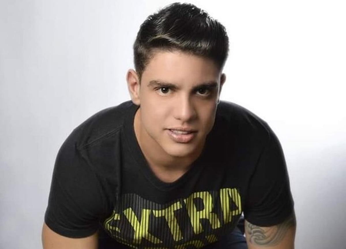 Jovem cantor sertanejo morre em acidente automobilístico