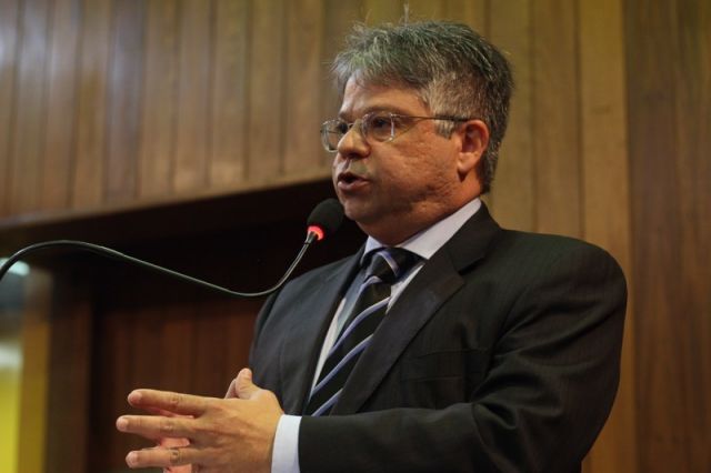 Gustavo Neiva sugere uso de recursos de futuro empréstimo na saúde