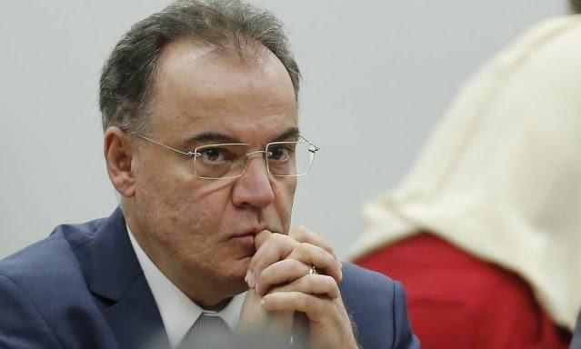 Relator retira estados e municípios da Reforma da Previdência 