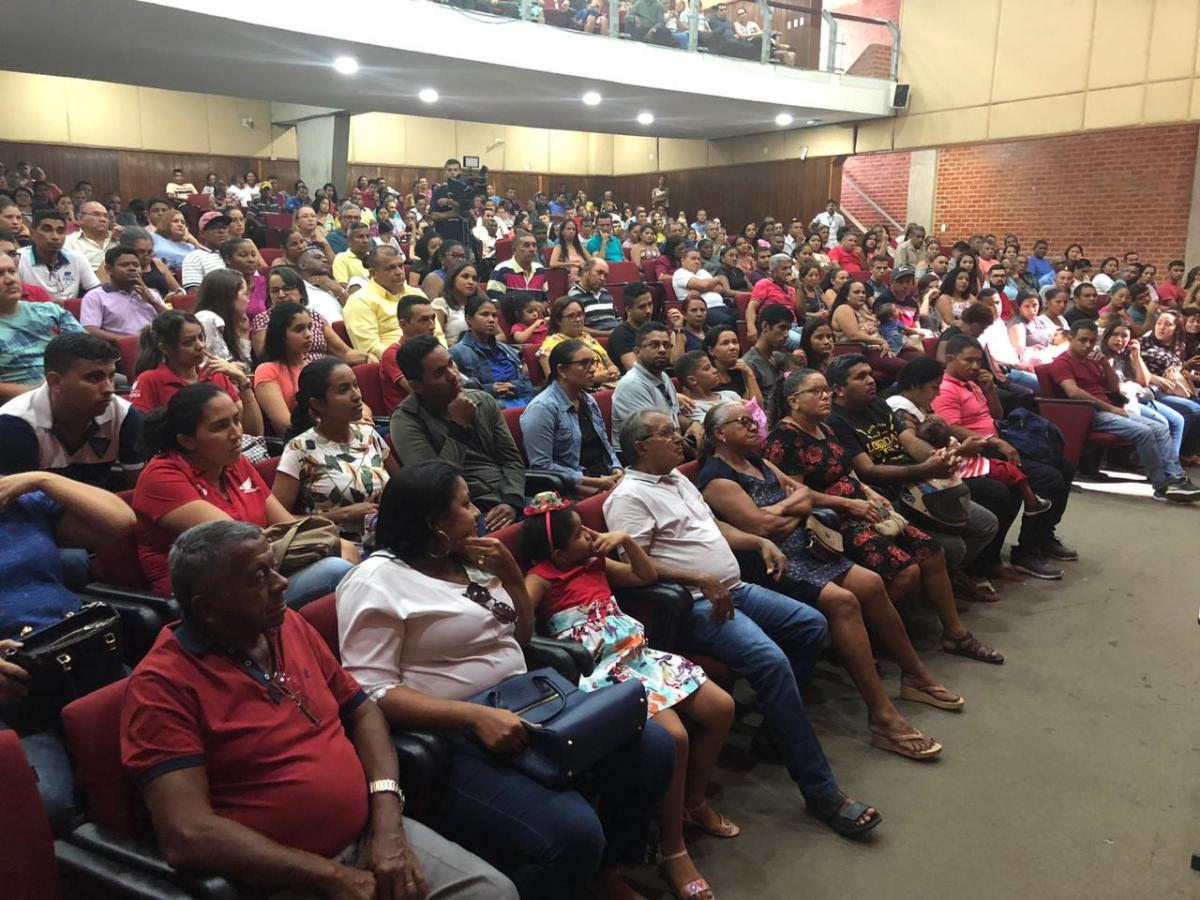 Com mais de 250 casais, casamento comunitário da Cidade Junina é o maior do Piauí
