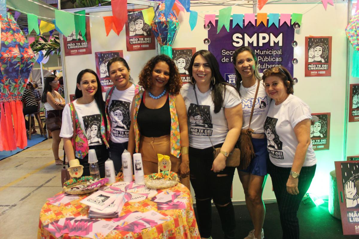 Secretaria da Mulher leva campanha de combate ao assédio para o Cidade Junina