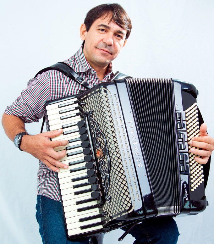 Sanfoneiro Ivan Silva apresenta Projeto Forró do Maestro!
