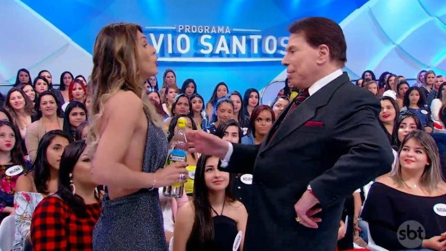 Silvio Santos expulsa Lívia Andrade do 
