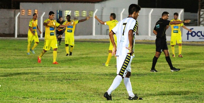 Picos vence Timon por 3x0 na estreia da Série B do Campeonato Piauiense