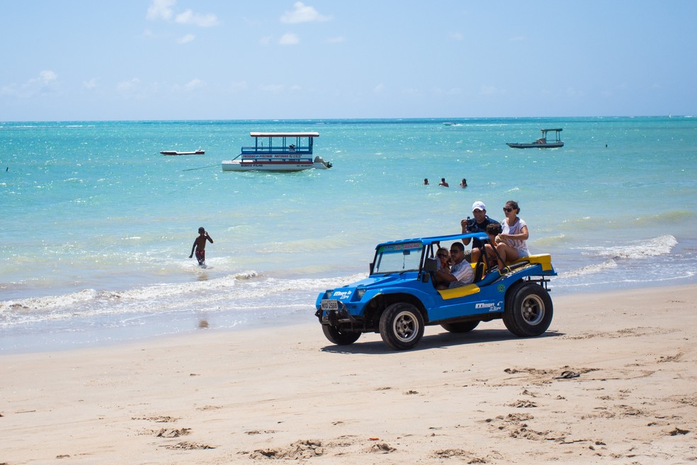 Turismo internacional cresce no mundo, mas recua no Brasil