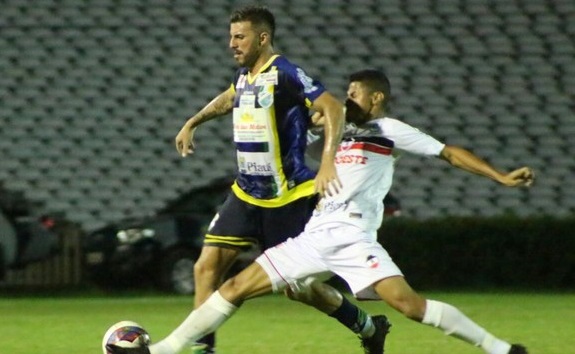 River e Altos empatam e deixam decisão do Piauiense para o segundo jogo