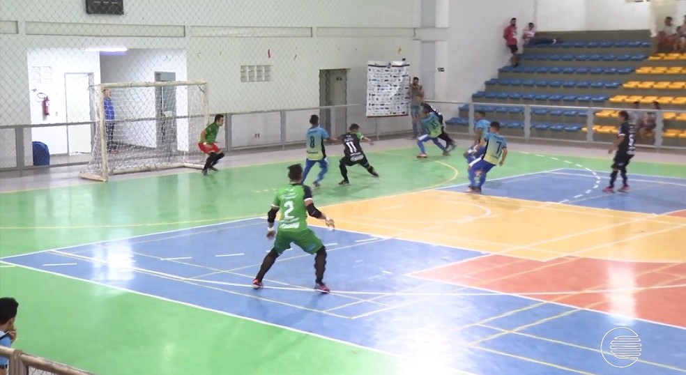 JES vence em sua estreia no Campeonato Piauiense de Futsal