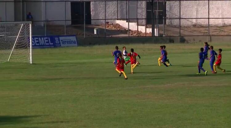 Fênix, Esplanada e River-PI vencem nos jogos desta quarta (25) da Taça Clube de Futebol sub-11