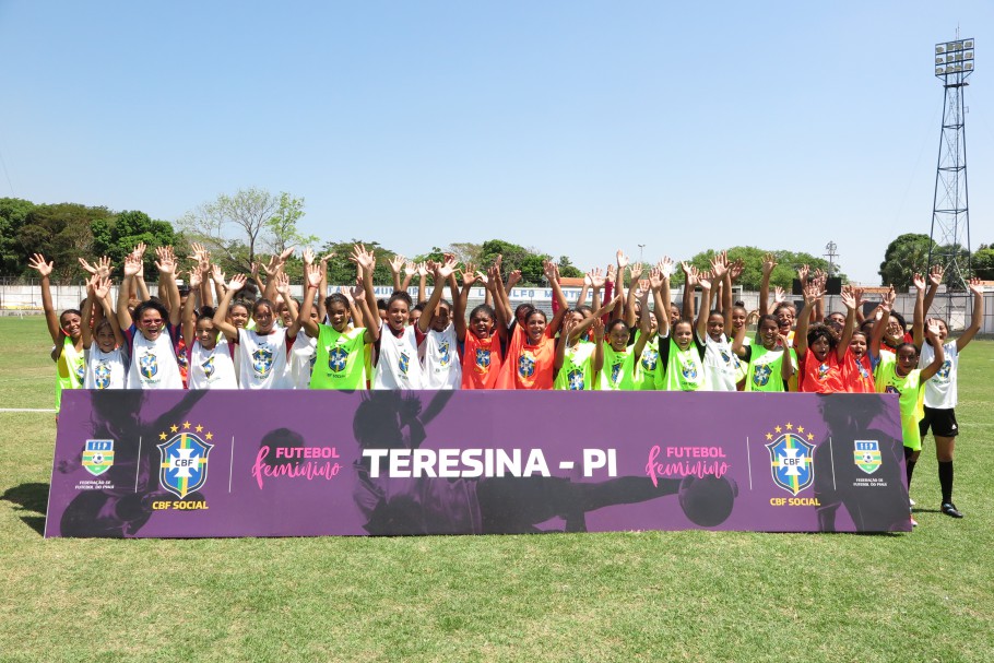 CBF Social debate futebol feminino em Teresina