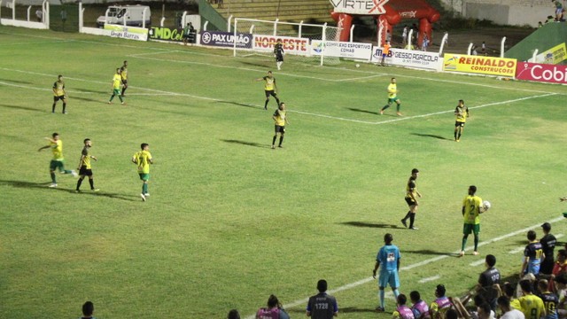 Picos vence Timon por 2 x 1 no jogo de ida da Série B