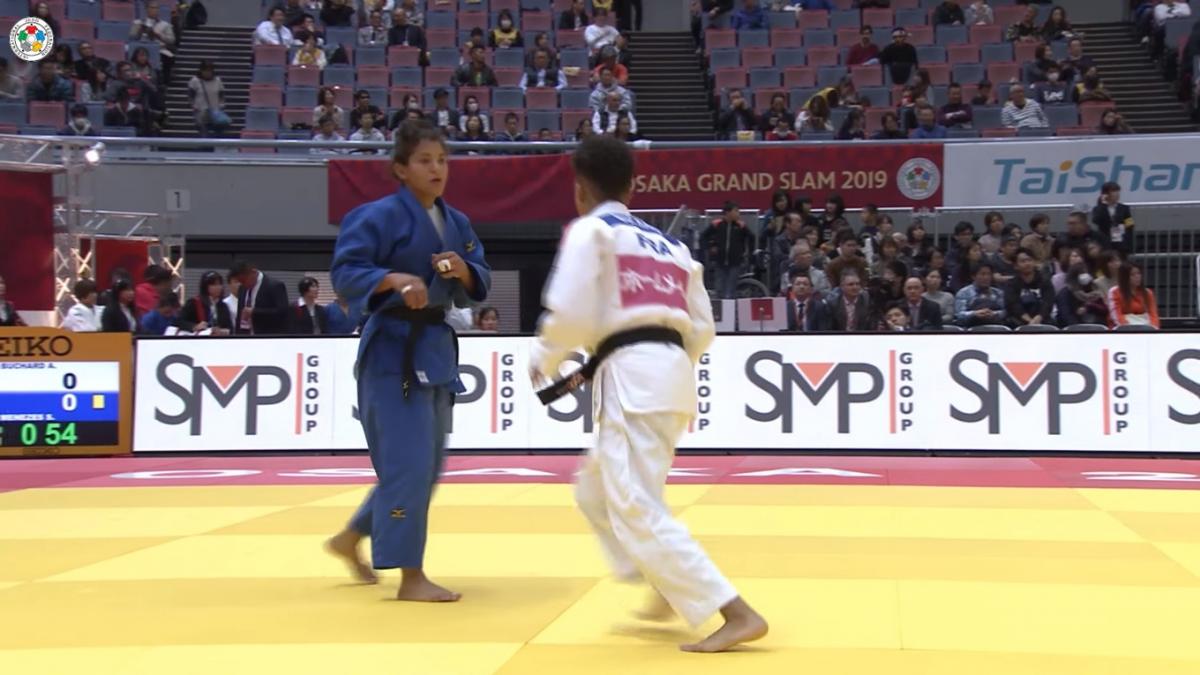 Em disputa após voltar de cirurgia, Sara Menezes perde nas oitavas do Grand Slam de Osaka