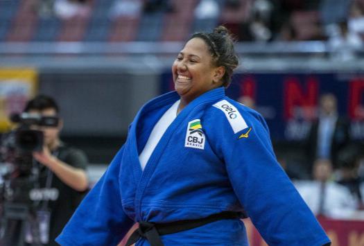 Beatriz Souza vence francesa e conquista a medalha de bronze para o Brasil no Grand Slam de Osaka