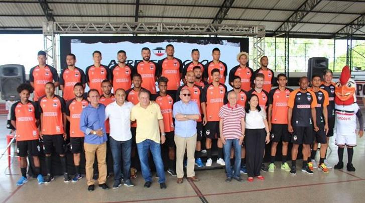 River–PI apresenta elenco que jogará em 2020