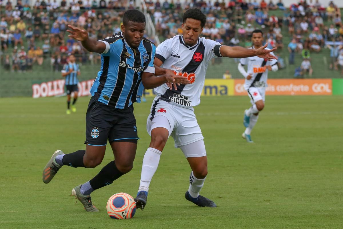 Grêmio e Oeste se enfrentam por vaga na final nesta quarta (22)