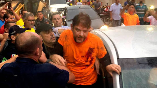 Senador Cid Gomes é hospitalizado após ser baleado no Ceará